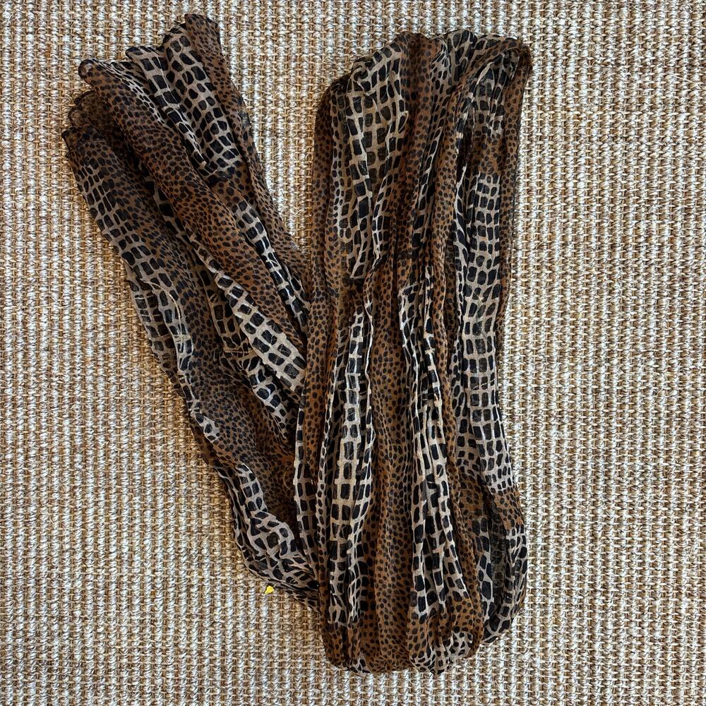 🐆 Leopard Print Sheer Long Scarf